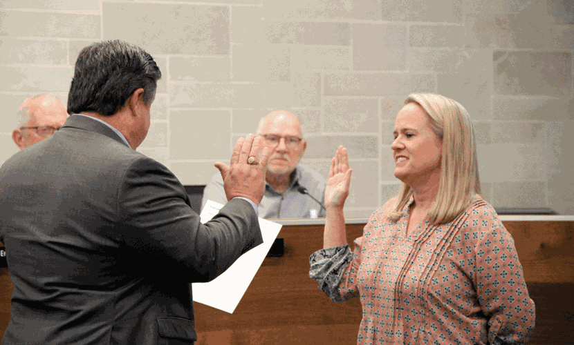 New Braunfels ISD officially hires new superintendent swears in