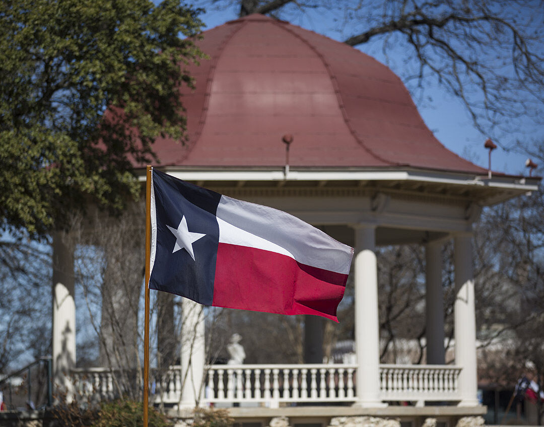 New Braunfels City Council Could Restrict Parking Around Islands On Main Plaza Community Alert Herald Zeitung Com