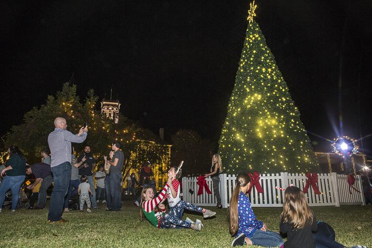 Thousands of lights shine at New Braunfels Main Plaza Community Alert
