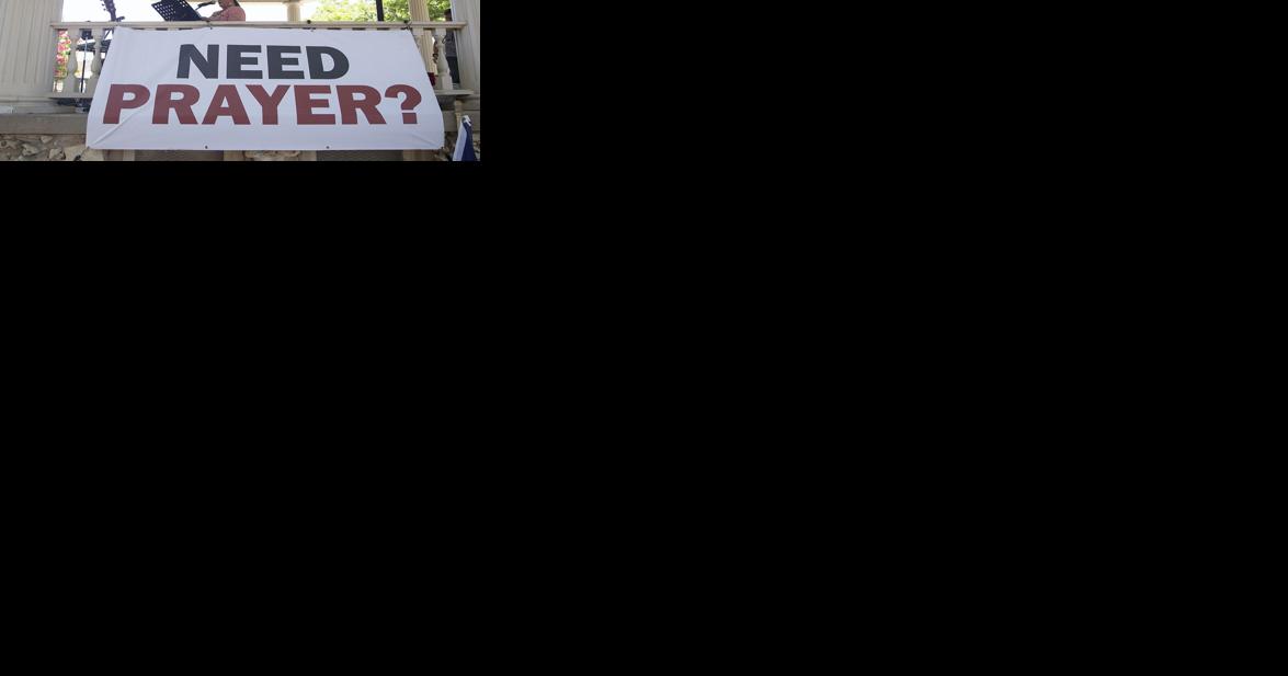 Abortion opponents bring their message to Main Plaza - Vimarsana News