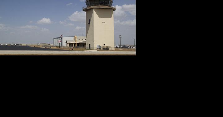 Concerns of proximity to New Braunfels National Airport lead to withdrawal of rezoning ordinance - Vimarsana News