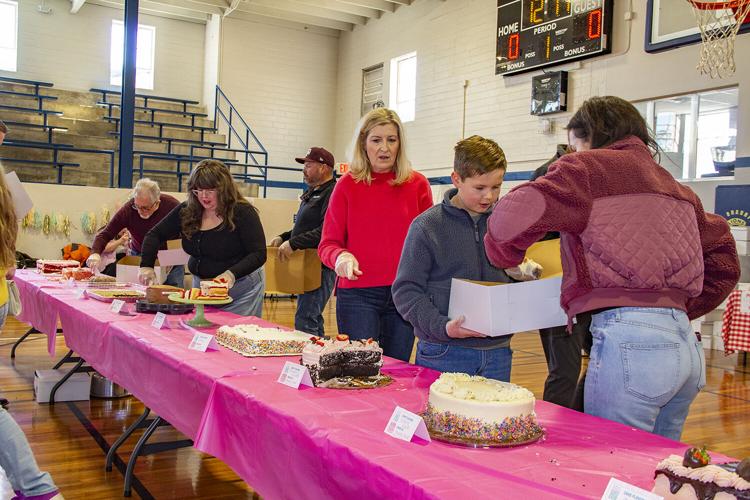 CAKES FOR A CAUSE: 2tarts Bakery hosts fundraiser for Blood Cancer ...