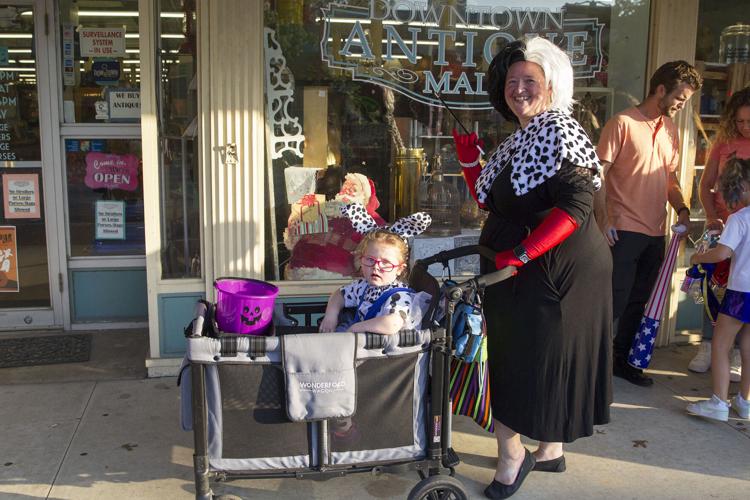 New Braunfels gets a taste of Halloween during Downtown Spooktacular