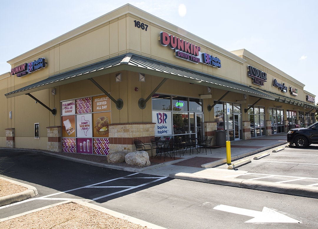 Donut and ice cream hybrid store