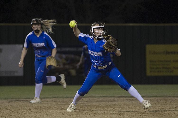 New Braunfels v Smithson Valley Softball Multimedia