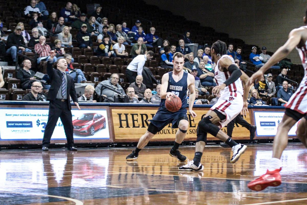 Erickson Finds Home Away From Home Sports Heraldandnews Com