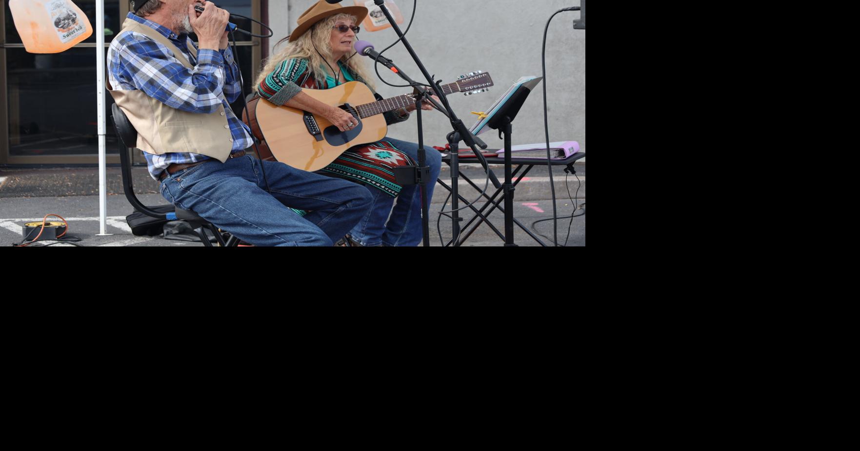 Live music helps create vibe of Klamath Falls Farmers Market News