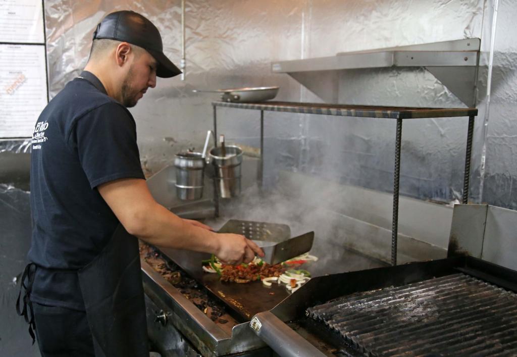 El Rodeo Rides Into Town Business Heraldandnews Com
