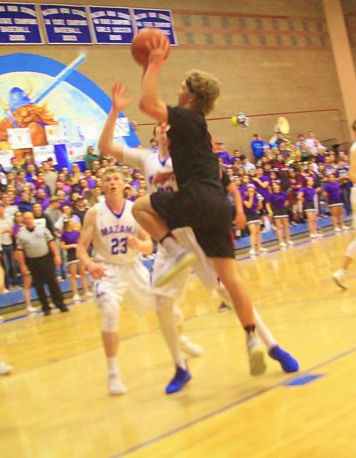 Ku At Mazama Boys Basketball 30 Jpg Klamath Heraldandnews Com