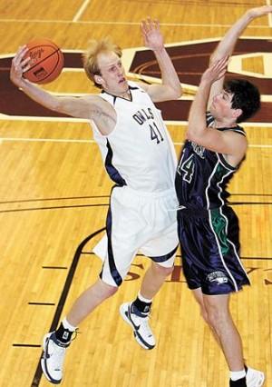 Owls Top Mount Vernon Nazarene 77 74 News Heraldandnews Com