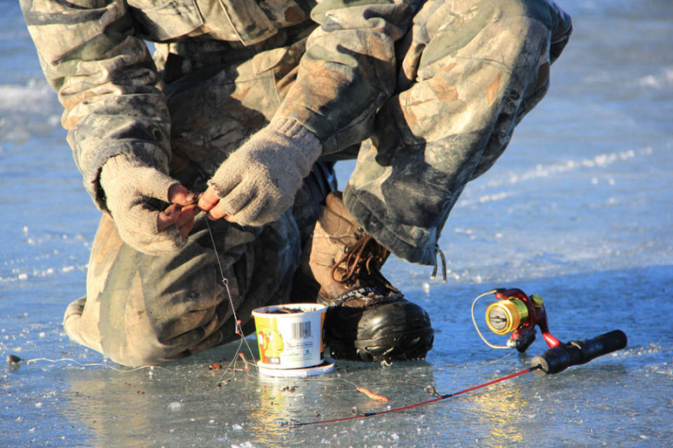 Ice Fishing At Lake Of The Woods Multimedia Heraldandnews Com   52cdd2bc51d62.preview 960 