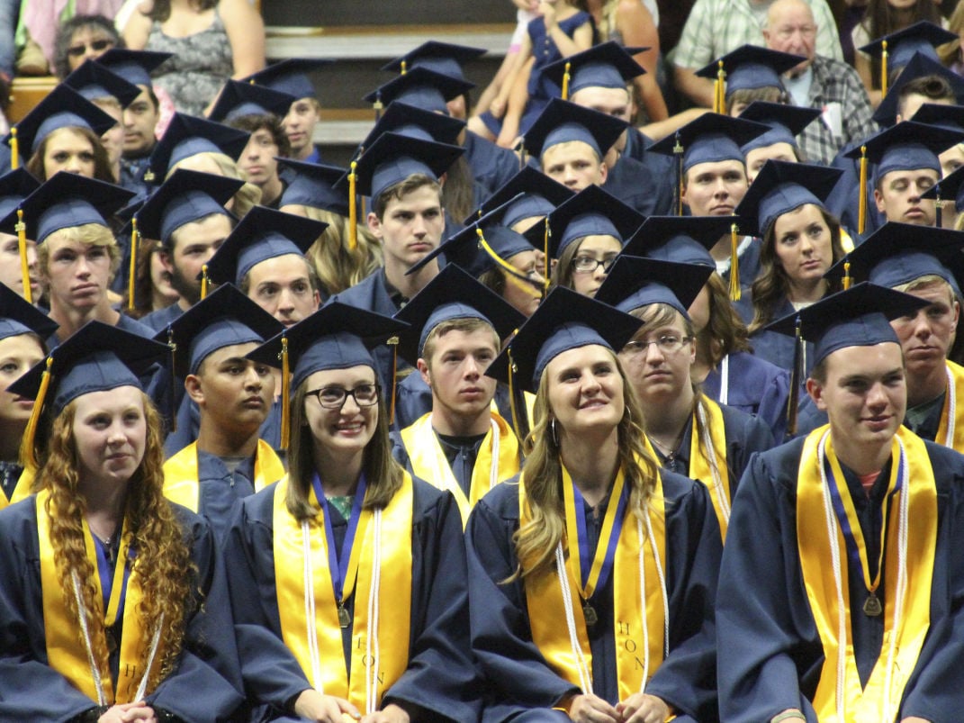 Henley High School graduation News