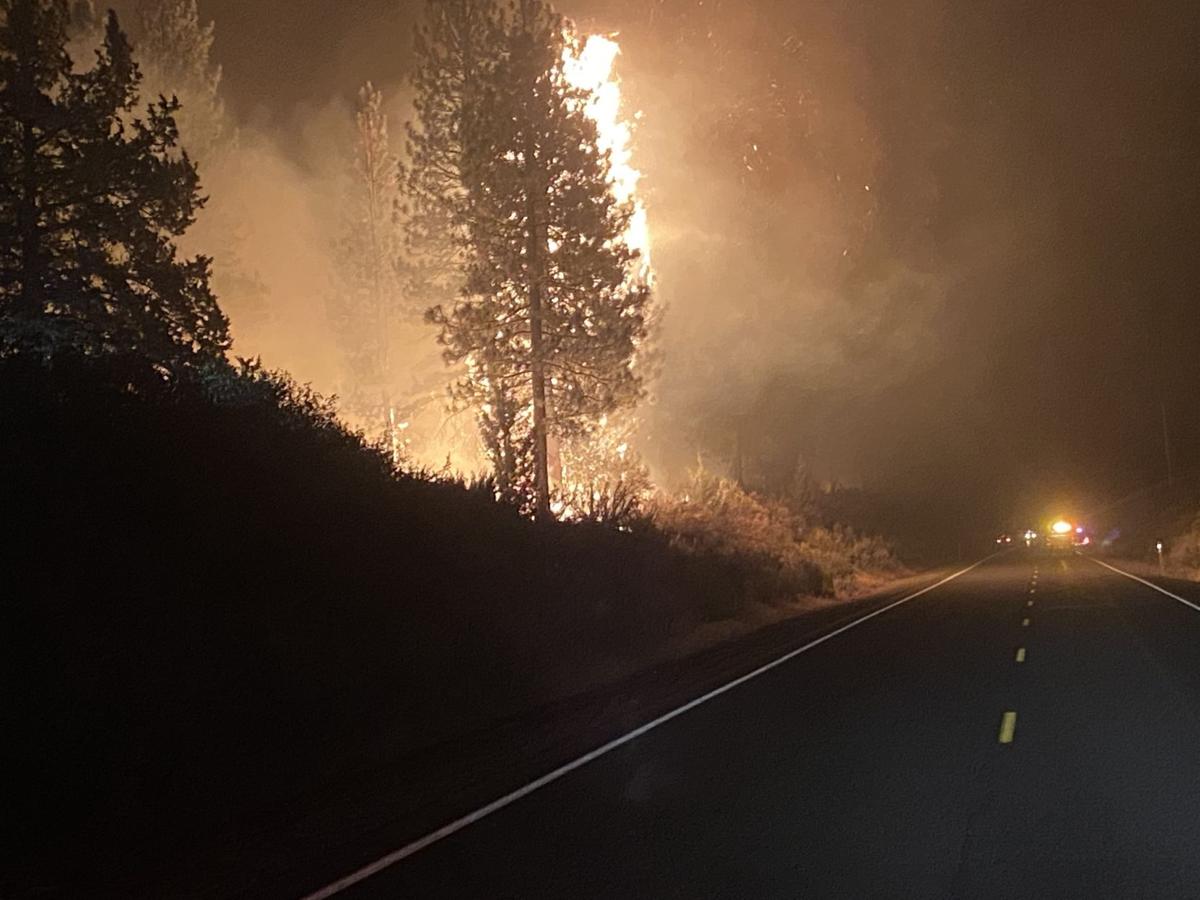 Fire near Chiloquin now at 2,000 acres; evacuations at Oregon Shores
