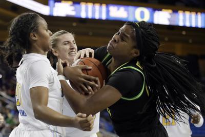 Hebard Catalyst For Oregon S Win At Ucla Sports Heraldandnews Com