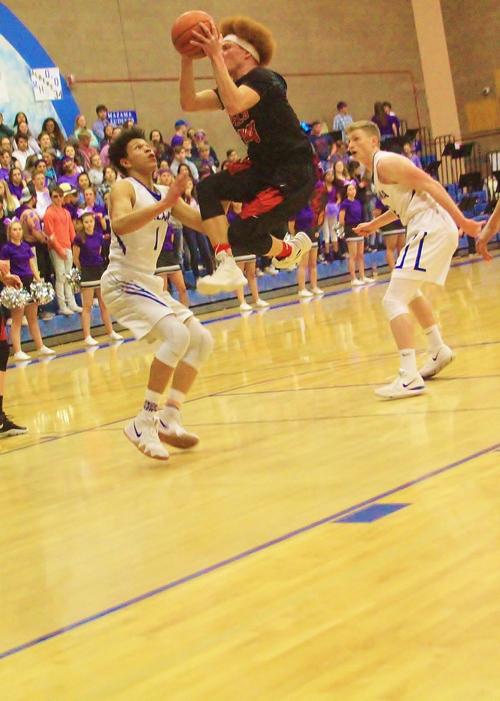 Ku At Mazama Boys Basketball 23 Jpg Klamath Heraldandnews Com