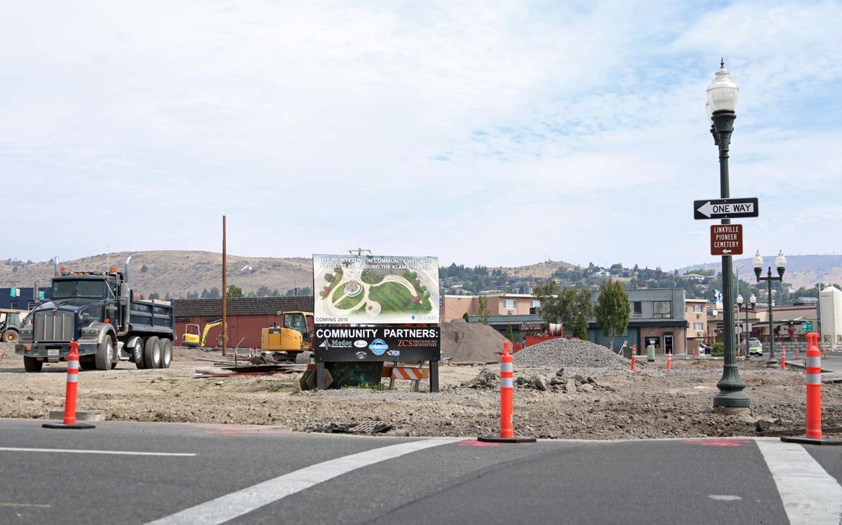 Downtown park to receive car charging stations News