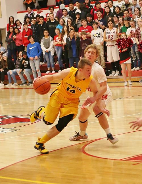 Henley At Ku Boys Basketball 11 Jpg Klamath Heraldandnews Com