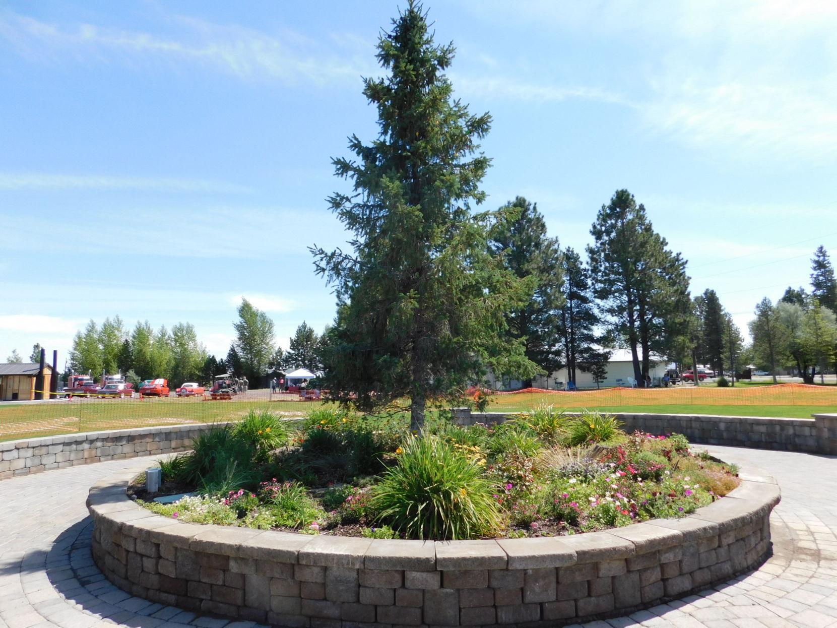 Christmas Valley A Year-Round Celebration Of The Holidays | Local News | Heraldandnews.com