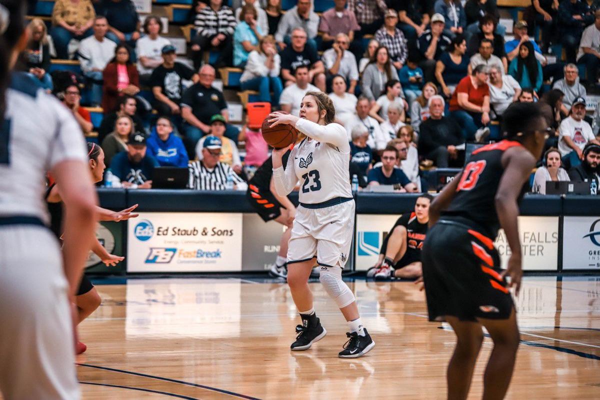 Southern Guns Down Oit Women Klamath Heraldandnews Com