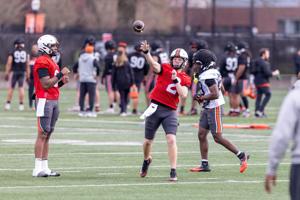 Braden Atkinson wins Oregon State quarterback competition