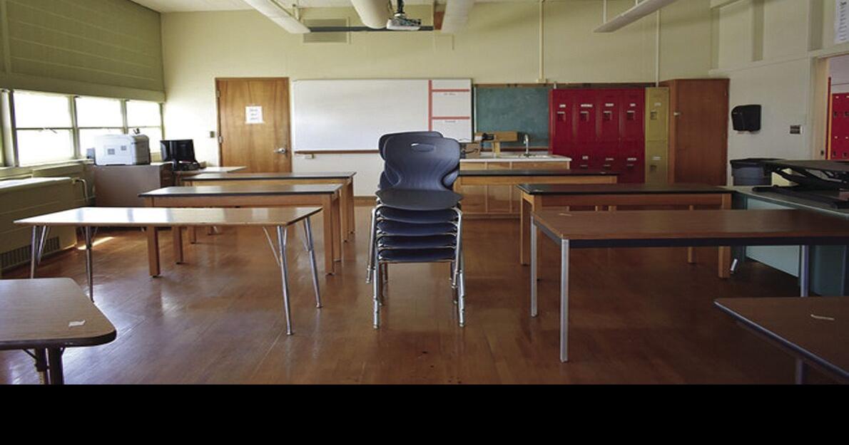 Oregon school finances in jeopardy, with districts facing layoffs, larger class sizes