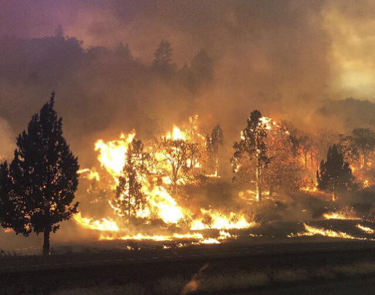 Klamathon Fire update; now at 35,250 acres, 30 contained Klamathon Fire update; now at 35,250 acres, 30 contained