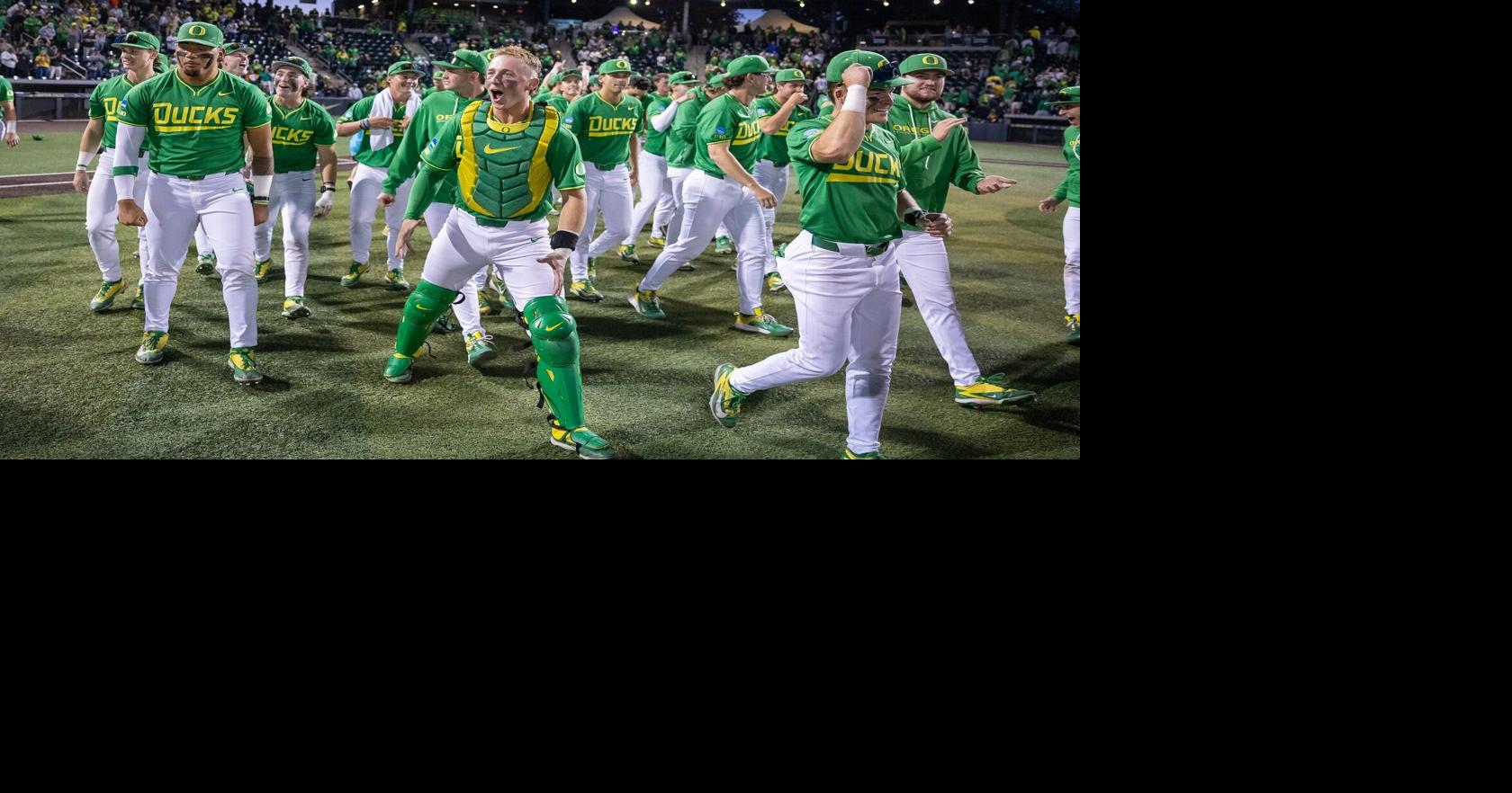 SPORTS-NO-11-OREGDUCKS-DEFEAT-18-PO.jpg