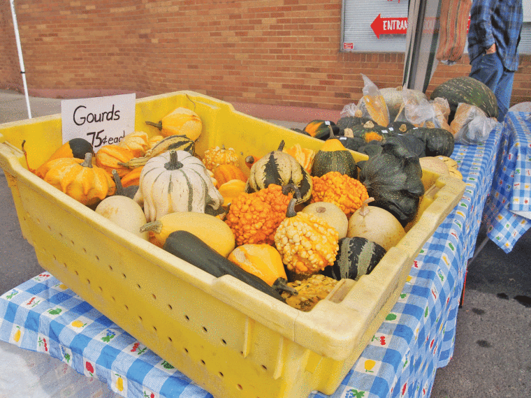 Klamath Fall’s Farmers Market still enjoying fresh produce Business