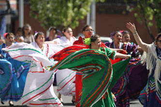 Cinco de Mayo revelers pack downtown | Members | heraldandnews.com