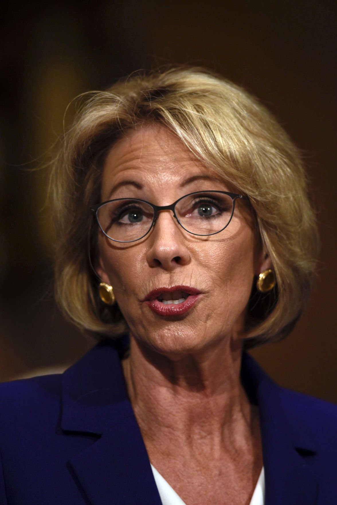 19 AGs Sue DeVos For Delaying For-profit College Rules | Nation/World ...