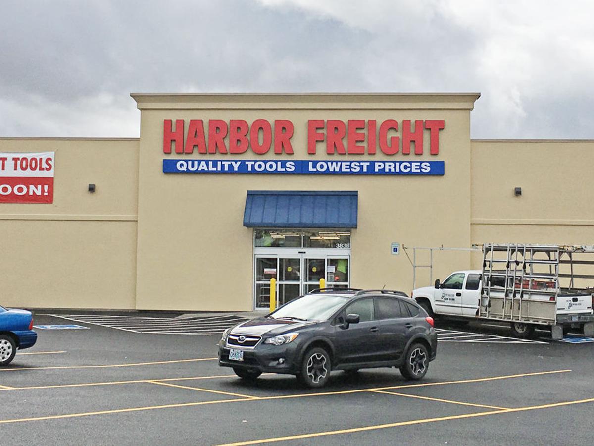 Town Country Harbor Freight Opens Today Local News Heraldandnews Com Town Country Harbor Freight Opens Today Local News Heraldandnews Com