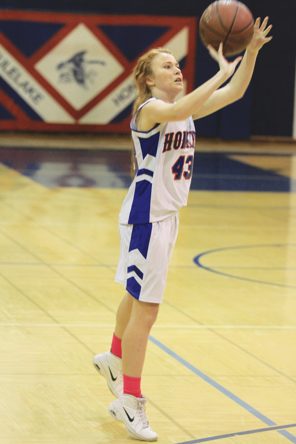 HONKERS SWEPT Tulelake girls’ rally unable to counter big Etna