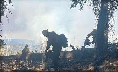 With a dozen wildfires still burning, firefighters warn Oregon fire ...
