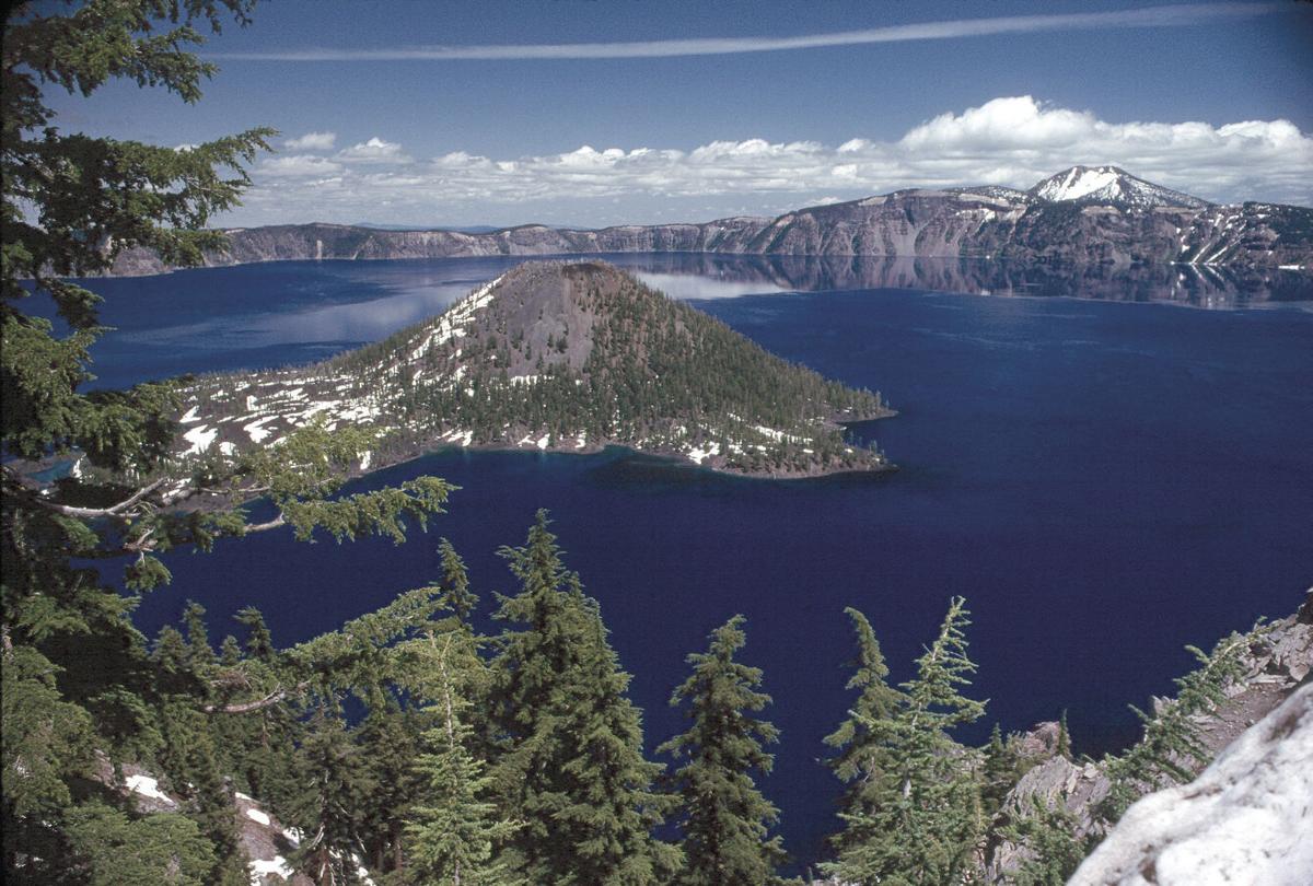Crater Lake s Clear Waters Under Threat Local News Heraldandnews