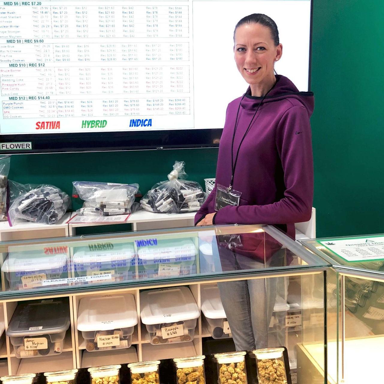 Medford Dispensary Opens Klamath Shop Klamath Heraldandnews Com