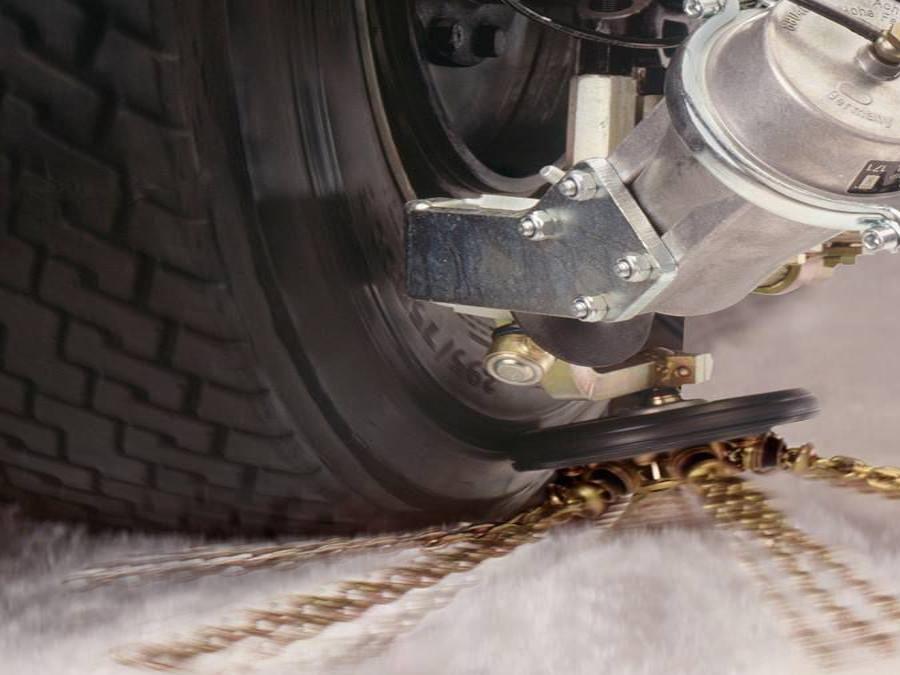 School Buses Equipped With Onspot Chains Local News Heraldandnews Com