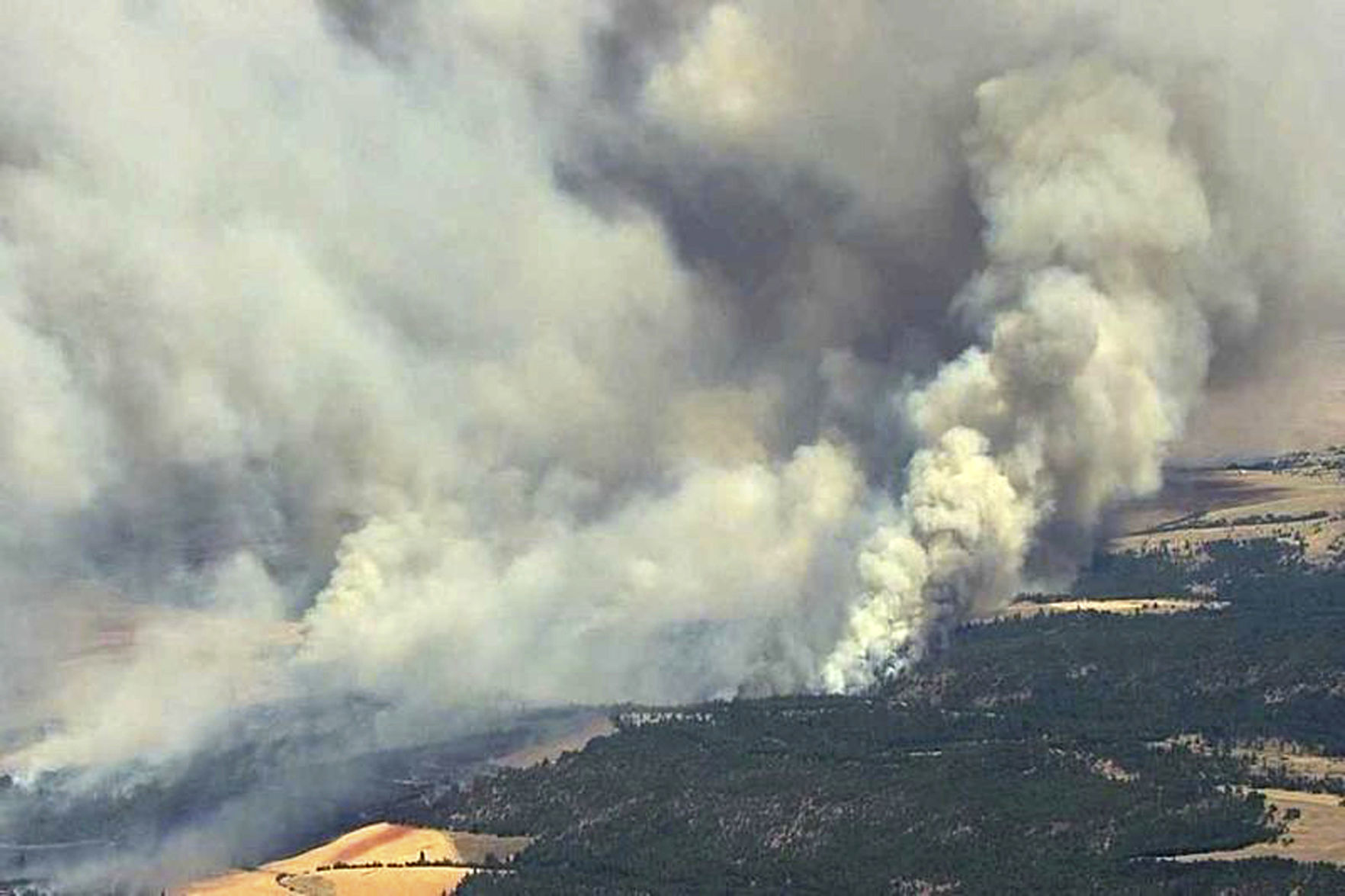 Oregon Wildfire Nearly Triples In Size; Threatens Structures | Oregon ...