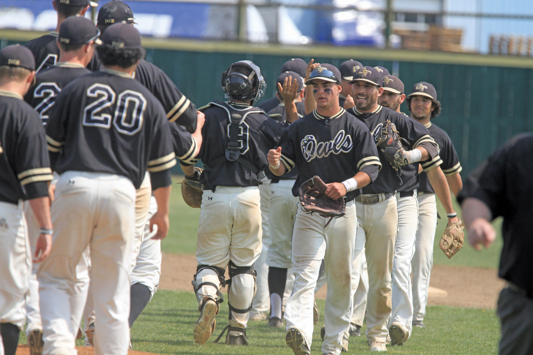 Six-run Fifth Inning Leads Menlo College To Split | Email Blast ...