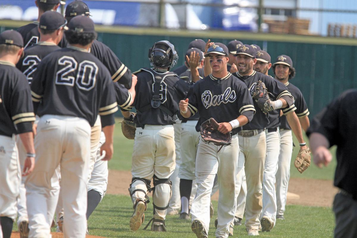 Six-run fifth inning leads Menlo College to split | Email Blast