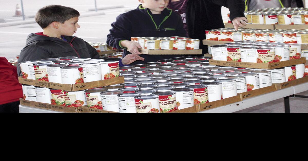 FISH seeking volunteers to pack Christmas food boxes Covid19