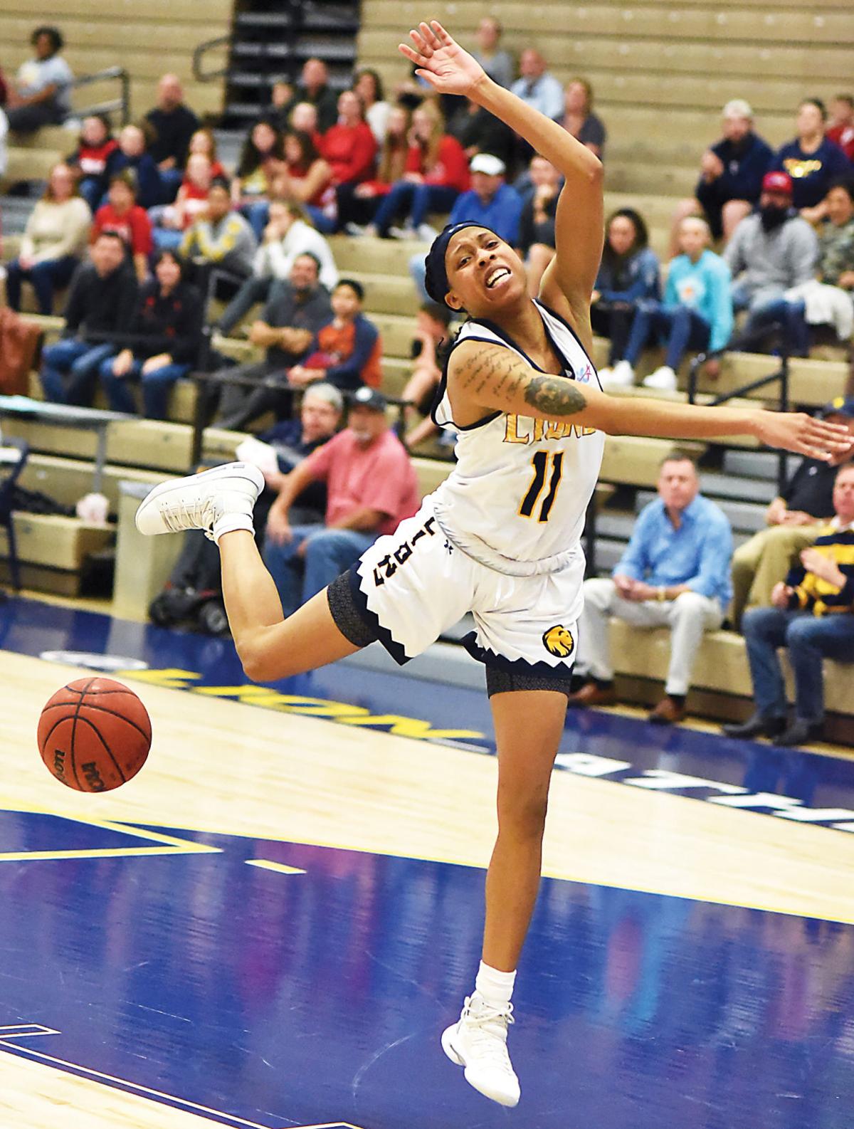 West Texas Ends A M Commerce S 25 Game Winning Streak Sports
