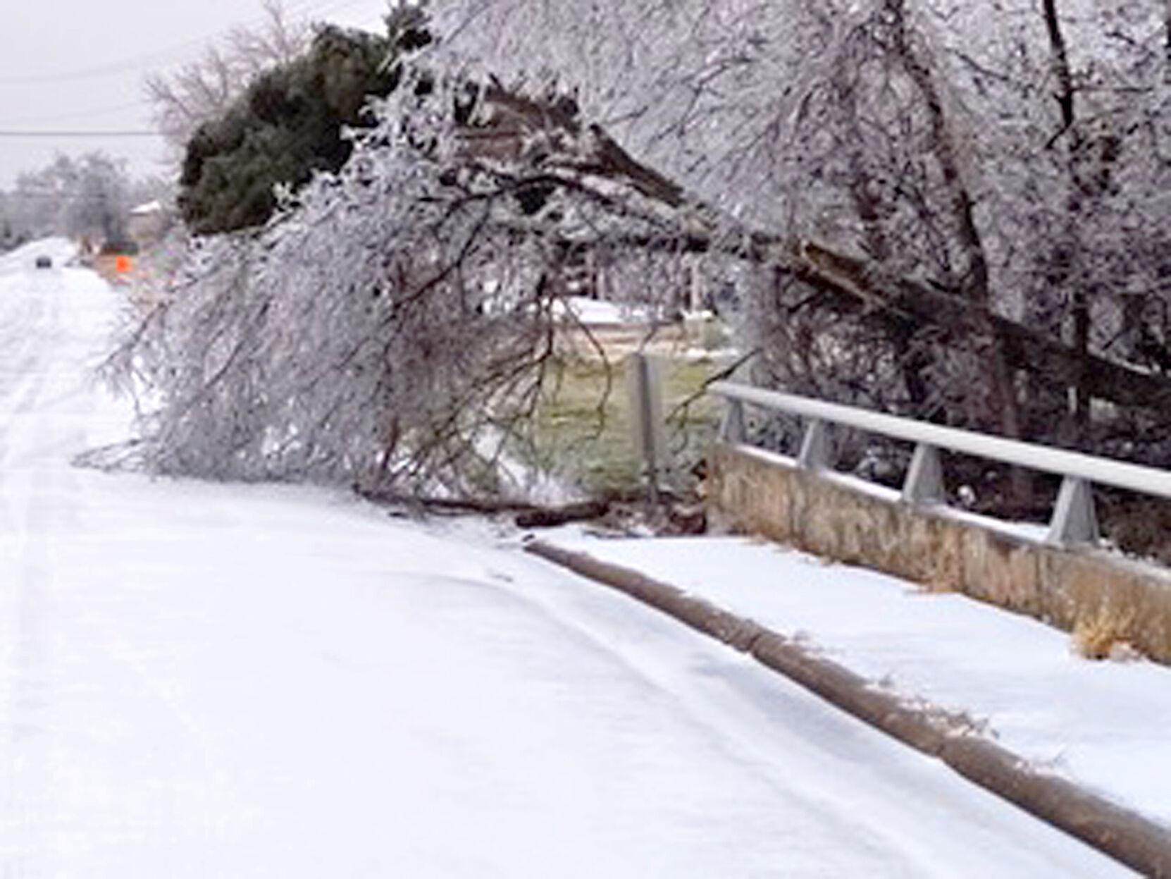 UPDATE 3:05 p.m. Precipitation eases as storm begins to peter ...