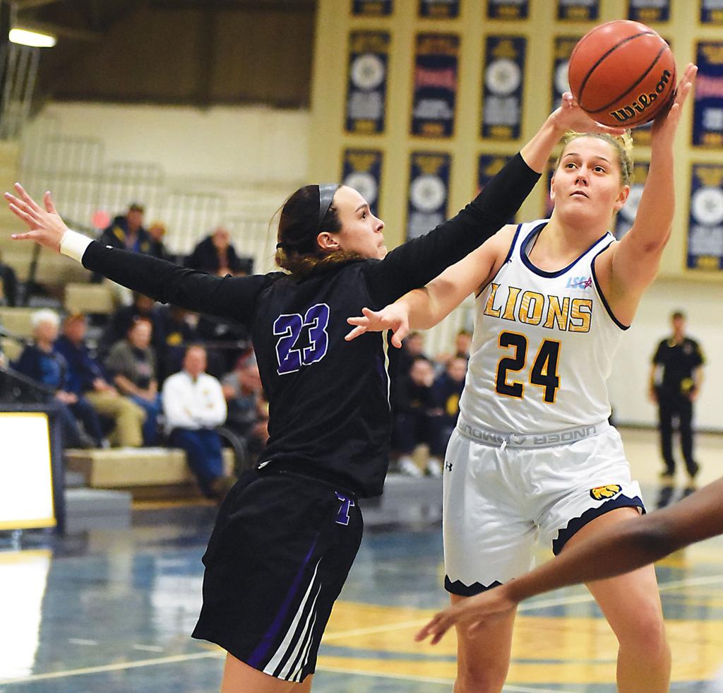 A M C Women Claim Sixth Straight Victory 89 80 Sports
