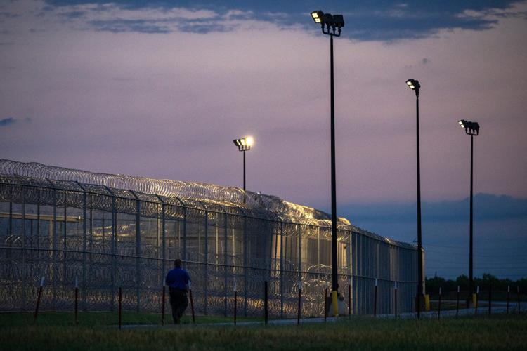 Supreme Court rejects Trump bid to resume quick deportations of