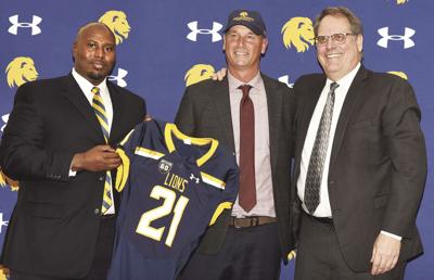 New Texas A&M-Commerce football coach can rely on his cousin for advice ...