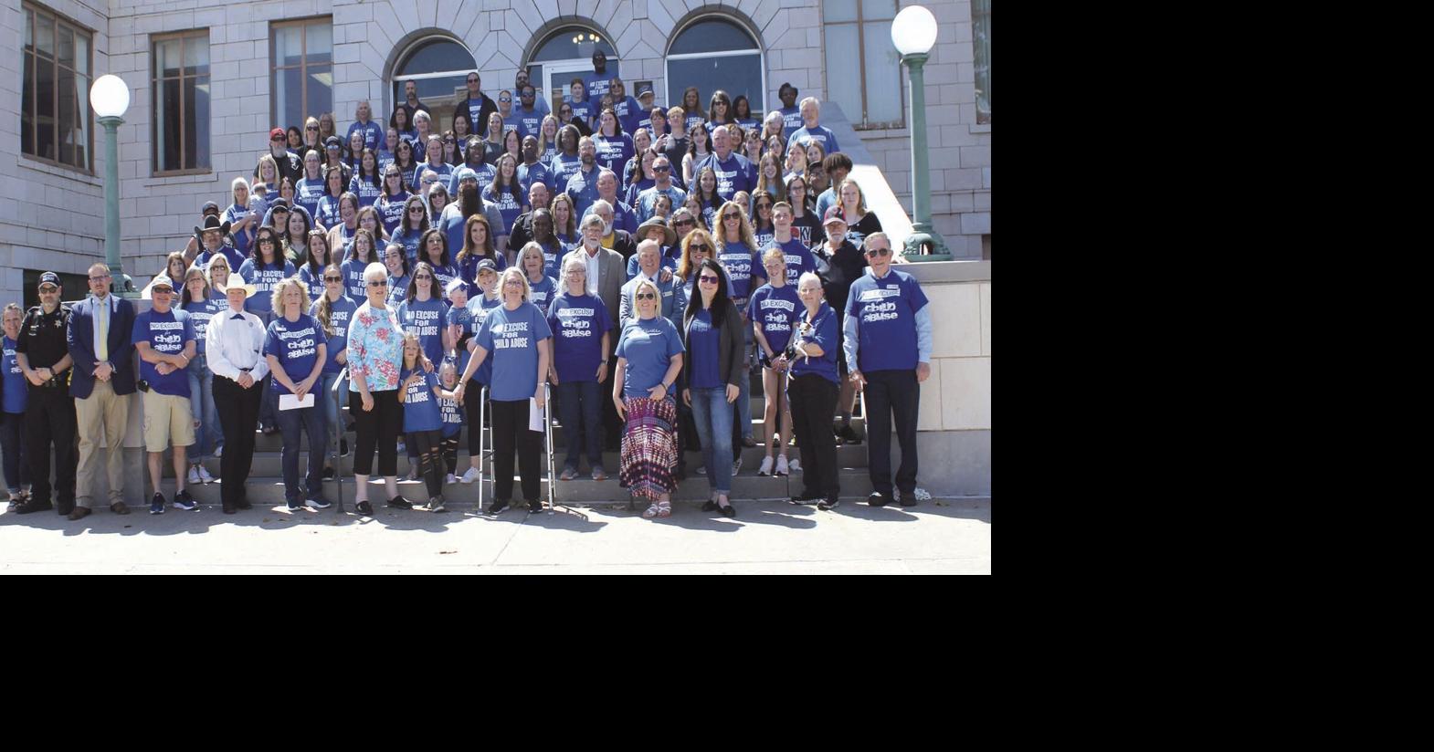 PHOTO Go Blue Day observed at Hunt County Courthouse