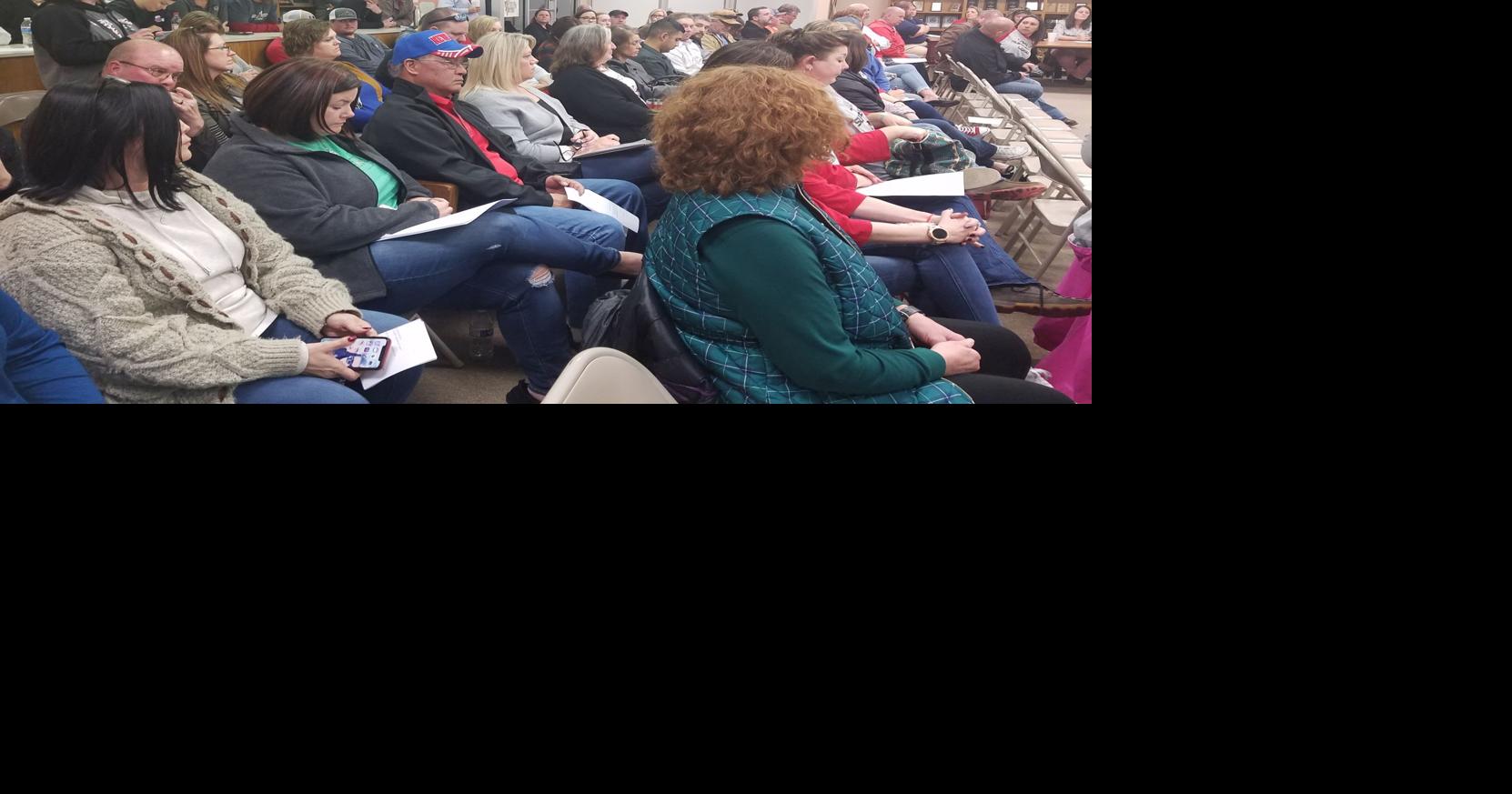 Lone Oak ISD school board votes to extend superintendent contract