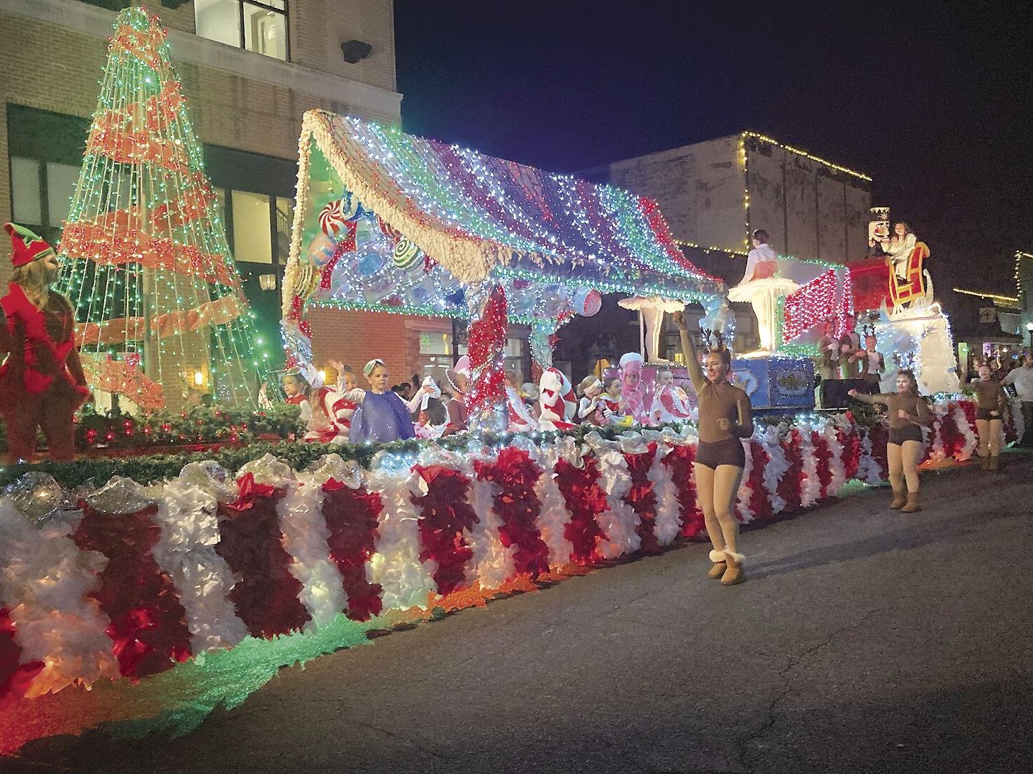 Entries still being accepted for Greenville Christmas Parade of Lights |  Local News | heraldbanner.com