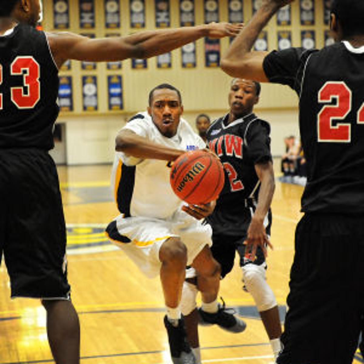 Cardinals Spoil A M C S Record Bid Sports Heraldbanner Com