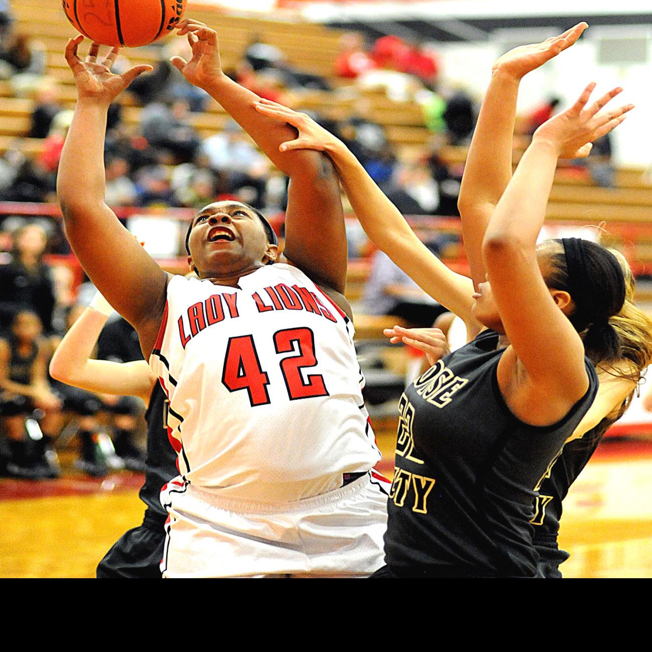 Sweating It Out Jordan Heads To Howard Payne For Basketball